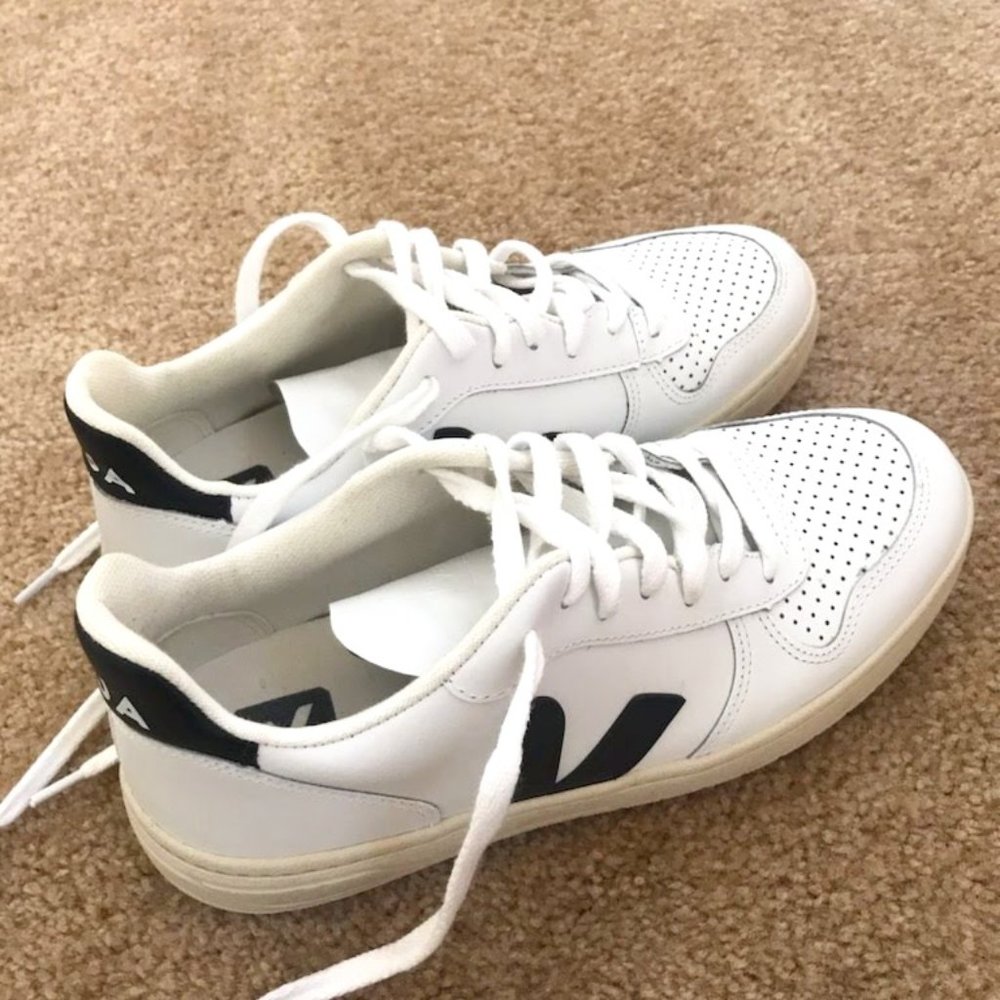 Veja + NET SUSTAIN V-10 leather sneakers